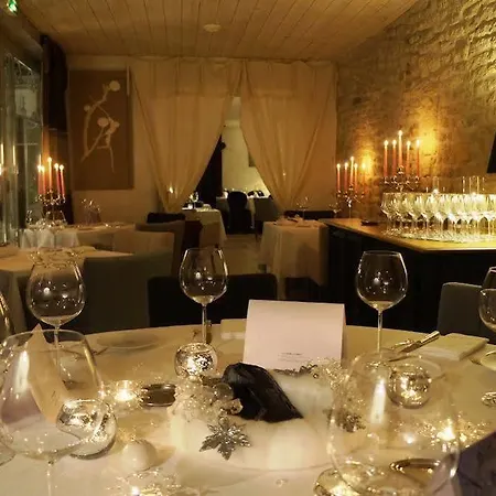 호텔 Les Jardins D'alienor 4*