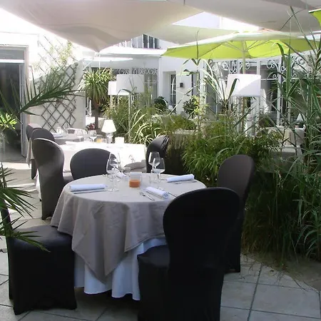 Ξενοδοχείο Les Jardins D'alienor Le Château-dʼOléron